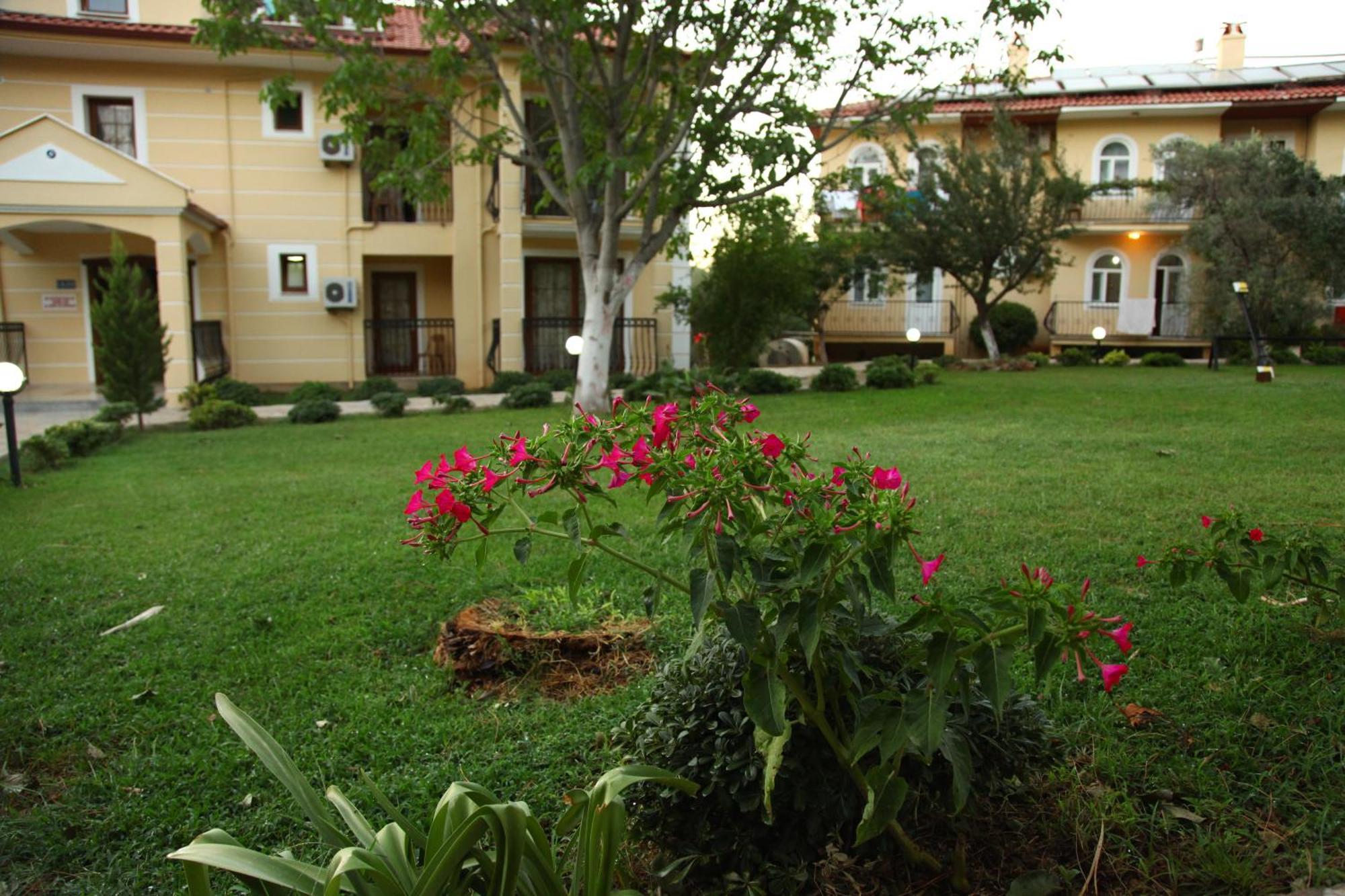 Gokcen Apartments Олудениз Екстериор снимка